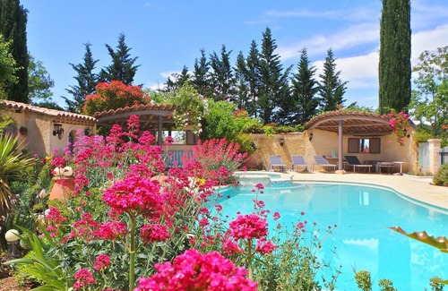 Saint-Saturnin-les-Apt Villa | Provence/Luberon - Detached villa with pool and jacuzzi (8 pers.)