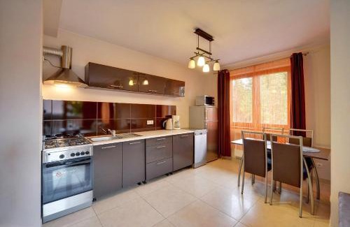 Karpacz Apartment | Przytulny i Gustowny Apartament Sun Seasons 24 w Karpaczu by Noclegi Renters