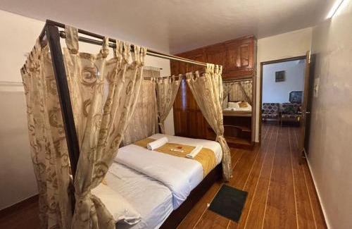 Ooty Hotel | PSR Rooms and Cottages