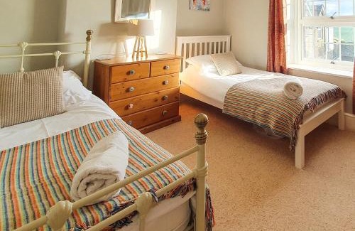 Hartland House | Puffin House - Uk46843