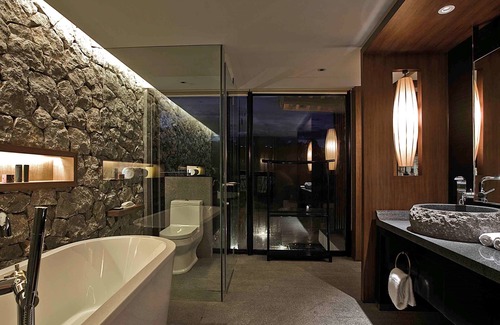 Shuhe Old Town Resort | Pullman Lijiang Resort and Spa