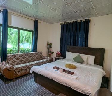 Hunza Hotel | Punjab Hotel and Resort