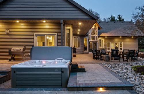 Newberg House | Punkin Manor