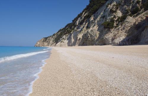 Athani Apartment | Pure Blue