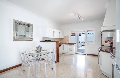 Puerto Calero Villa | PURE LUXURY 4 Bedroom 5 bathroom Villa With Heated pool, Aircon and Hot Tub