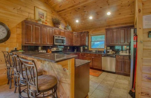 Blairsville House | Pure Pleasure on the Lake