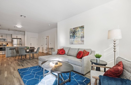 Booker T. Washington Apartment | Pure Suites 2-Bedroom Mason Oliver Pool Gym Downtown Phoenix