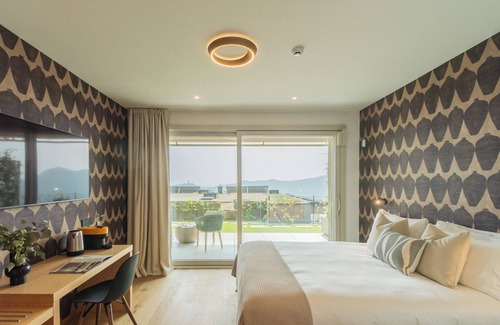 Como House | Pureview Luxury Suites, with breakfast & pool by Rent all Como