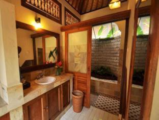 Munduk Resort | Puri Lumbung Cottages Restaurant & Spa Munduk