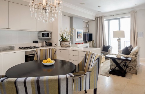 Cape Town City Centre Apartment | Purple House