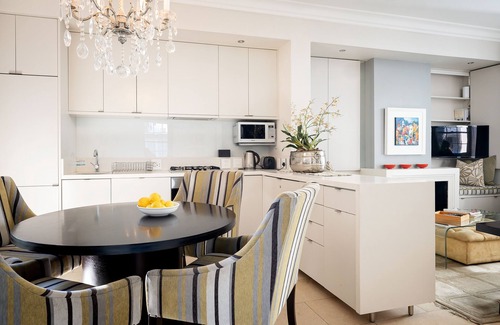 Cape Town City Centre Apartment | Purple House