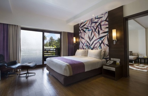 Kushalnagar Hotel | Purple Palms Resort & Spa