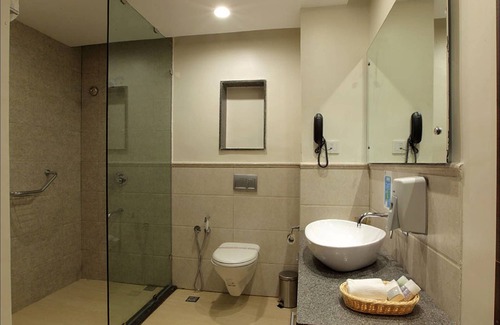 Kushalnagar Hotel | Purple Palms Resort & Spa