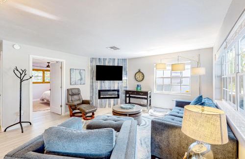 Isles of Capri House | Purple Pelican Cottage