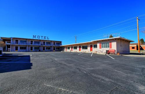 Panguitch Hotel | Purple Sage Motel