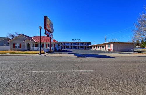 Panguitch Hotel | Purple Sage Motel