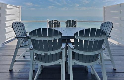 Put-in-Bay House | Put-in-Bay Waterfront Condo #104