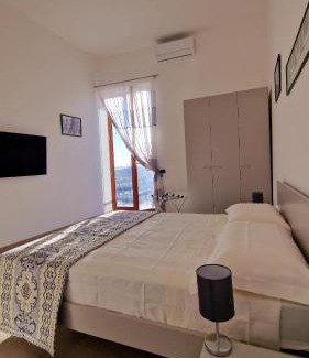 Pozzuoli Apartment | Puteoli Sea View
