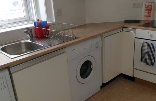 Thamesfield Apartment | Putney, Bright 1 bedroom flat on the river.