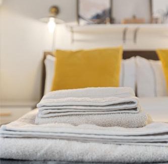Thamesfield Apartment | Putney Thames garden flat