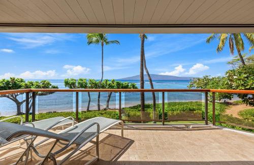 Historic Lahaina Front Street House | Puunoa Beach Estates 205