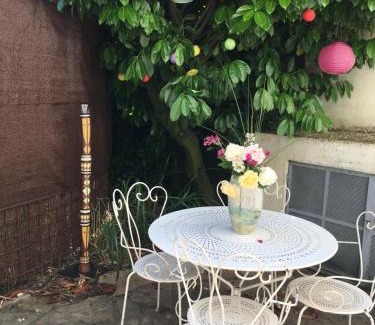 Mulhouse House | Pyramides, maison de ville de charme 6pers, 2 Chambres, terrasse