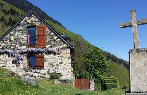 Sazos Ski Chalet | Pyrenees Paradis, fun barn charm