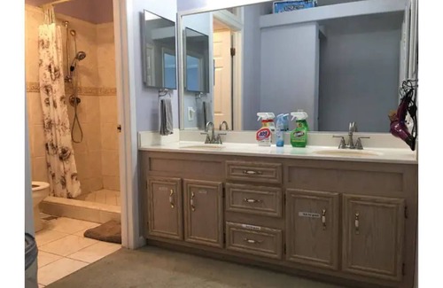 South San Jose Villa | Q-Bed Room3: 2 Miles to SJDT Convention Center&SJSU. 5 Miles to SJC