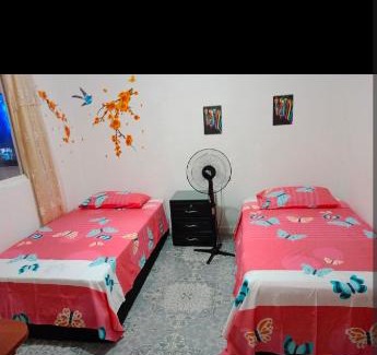 Cali House | Quédate con nelly