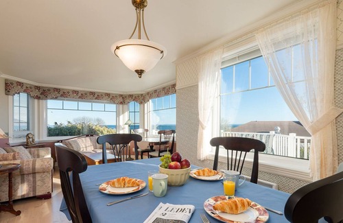 Pointe-au-Pic Ski Chalet | QUA-15 (On foot from the Casino de Charlevoix)