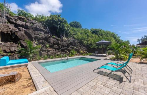 Grand Gaube Apartment | Quaint 2BDR Apt in Melville Public Beach w pool