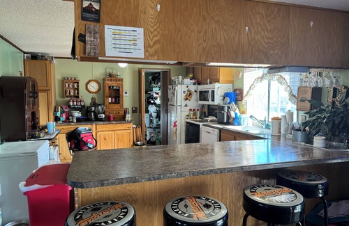 Rapid Valley House | Quaint 3-bedroom mobile home with AC in Box Elder for the Sturgis Rally