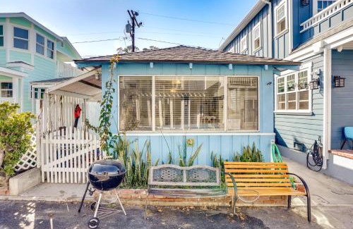 Avalon House | Quaint Avalon Cottage Less Than Half-Mi to Beaches!