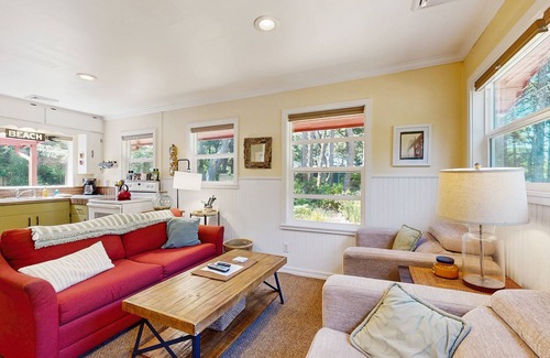 Tillicum Beach Cottage | Quaint cottage in the woods 75 yards to the beach - dog-friendly, firepit & WiFi