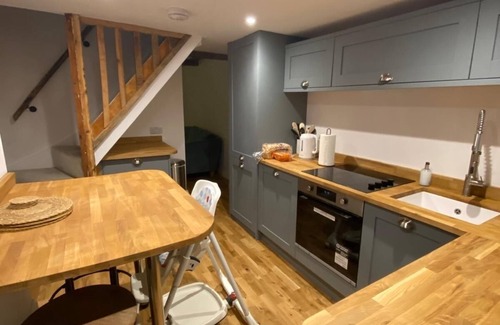 Kenilworth Cottage | Quaint cottage next to the castle in charming Kenilworth