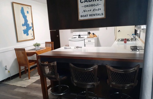 Spirit Lake House | Quaint East Lake House