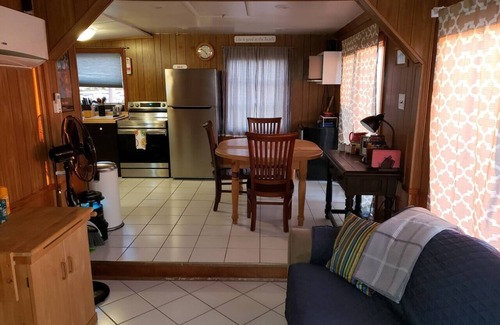 Piney Point House | Quaint fishing retreat on the lower Potomac Piney Pt