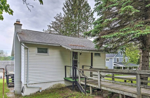 Carbondale House | Quaint Home w/ Lake Views < 10 Mi to Elk Mtn!