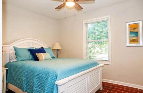 Lincolnton House | Quaint Newly Renovated Downtown Cottage