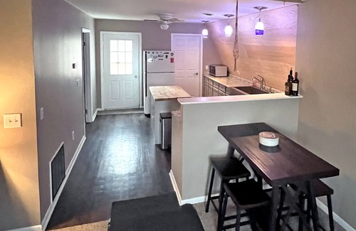 Farmersville Station Apartment | Quaint upstairs apartment in Ellicottville, close to Holiday Valley and downtown