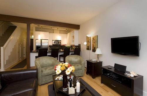 Regional District of Nanaimo House | Qualicum Landing