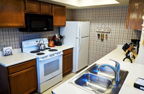 Pinetop Villa | Quality Hill Resort Villa, luxury vacation town home, sleeps six