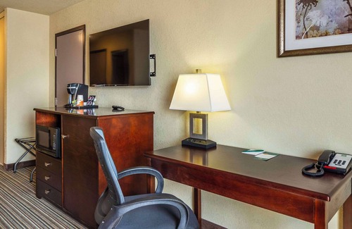 Yorkton Hotel | Quality Inn and Suites