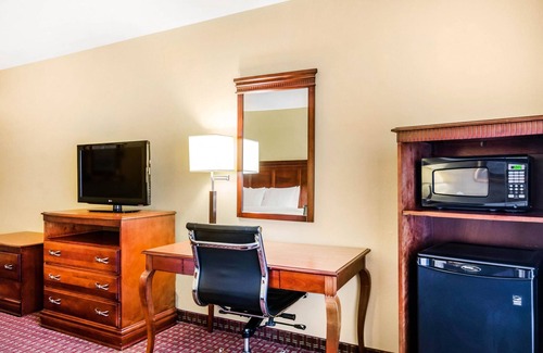 Carthage Hotel | Quality Inn and Suites