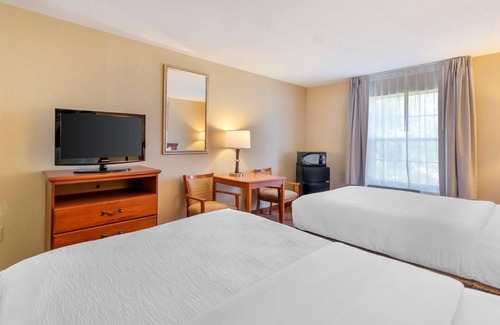Bangor Hotel | Quality Inn at Bangor Mall