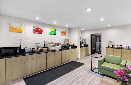 Northlake Hotel | Quality Inn Atlanta Northlake