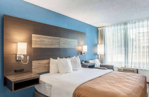 Branson Theater District Hotel | Quality Inn Branson On the Strip