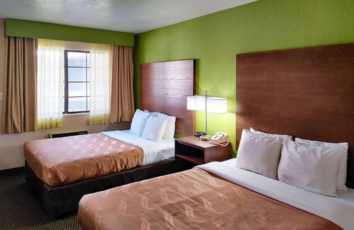 Flagstaff Hotel | Quality Inn Flagstaff East I-40