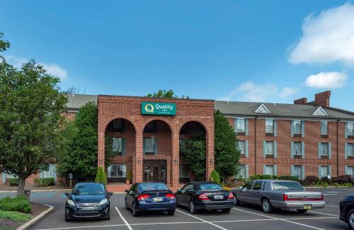 Lansdale Hotel | Quality Inn Montgomeryville-Philadelphia