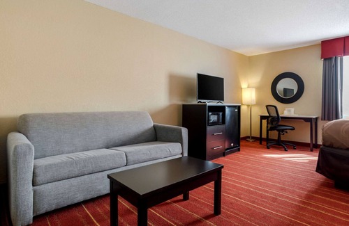 Phenix City Hotel | Quality Inn Phenix City Columbus